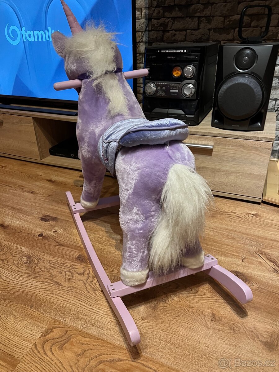 HOUPACÍ JEDNOROŽEC - 4