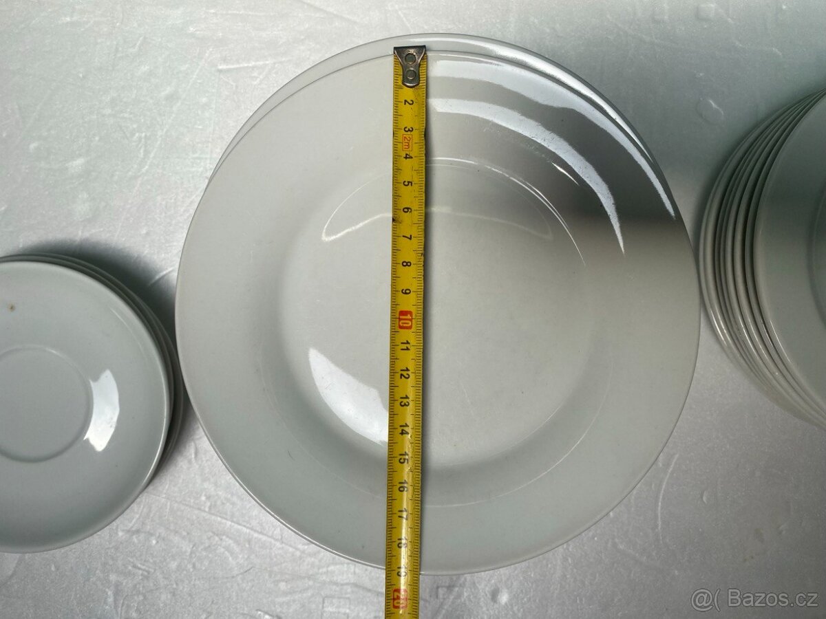 dezertních talířků + podšálky – porcelánové - 4