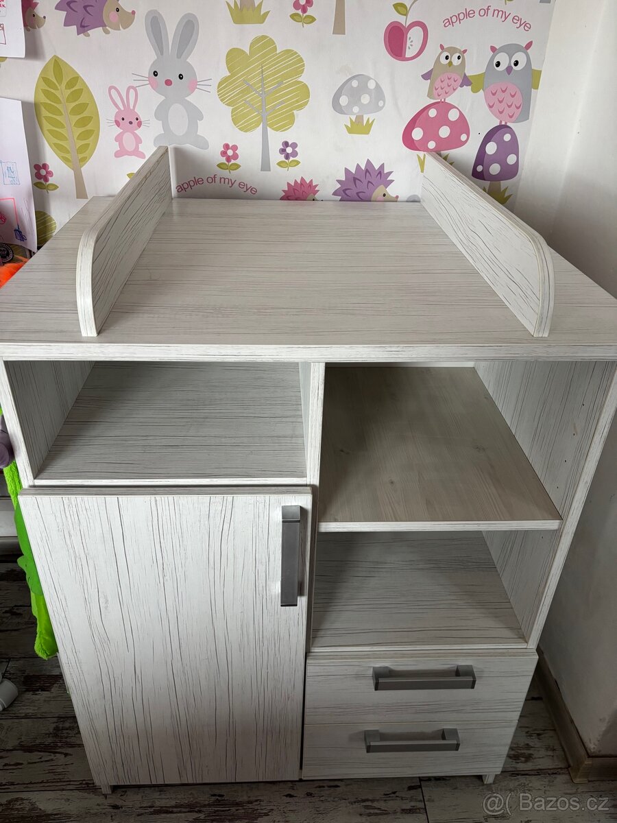 Přebalovací pult - 4