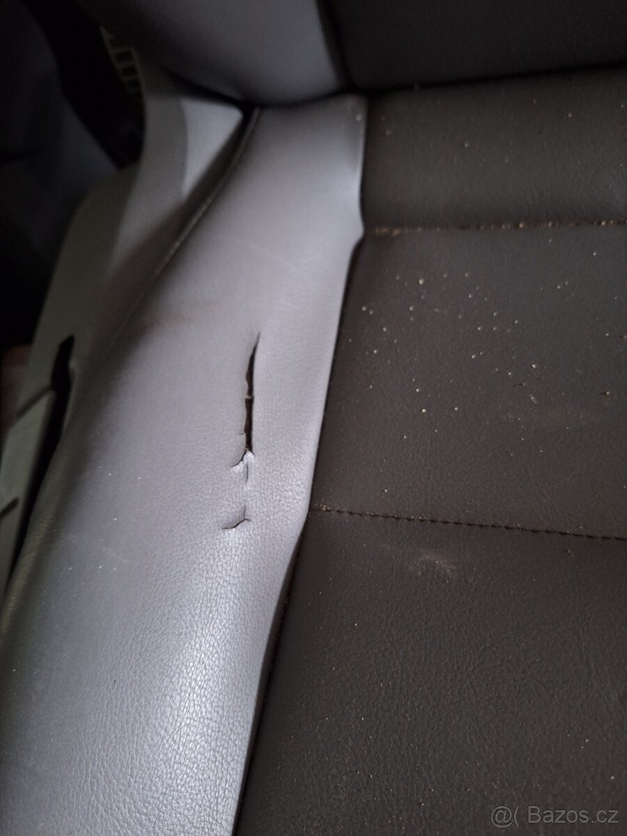 Prodám kožené sadačky na VW Touran světlé šedé - 4