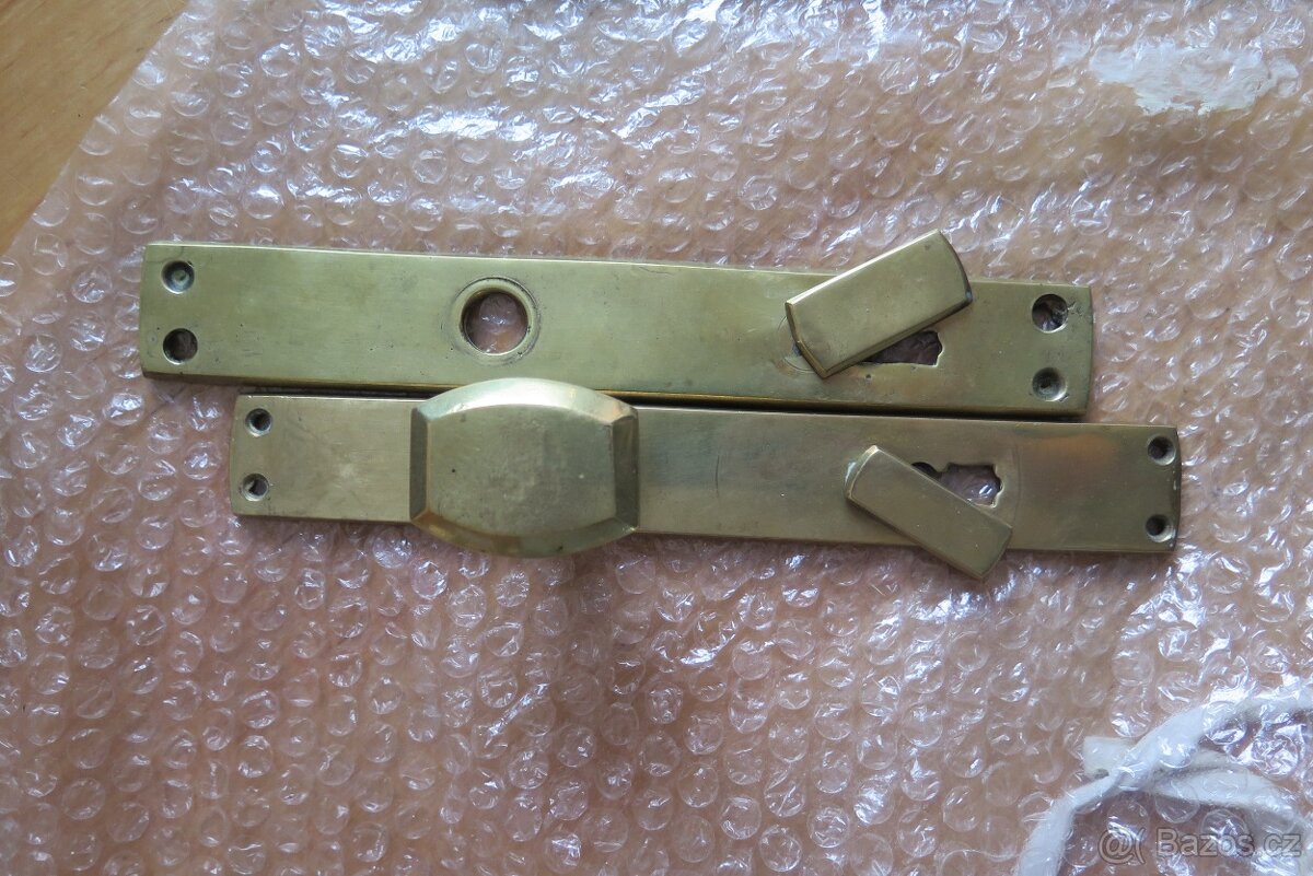 mosazné kličky do oken a kliky - 4