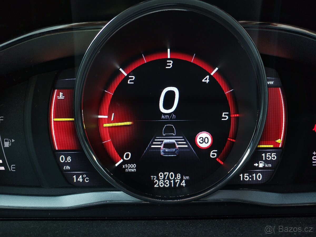 VOLVO XC60 D4 DRIVE-E - 4