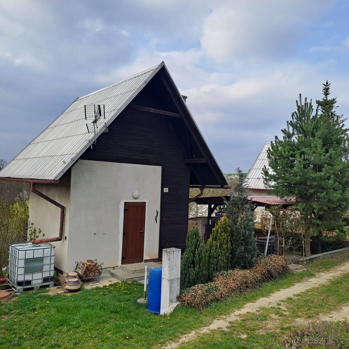 Chata s pozemkem - 4