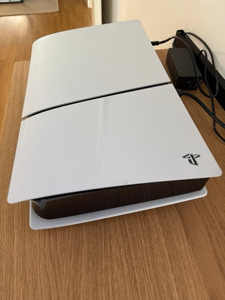 PlayStation 5 Slim 1TB s mechanikou - 4