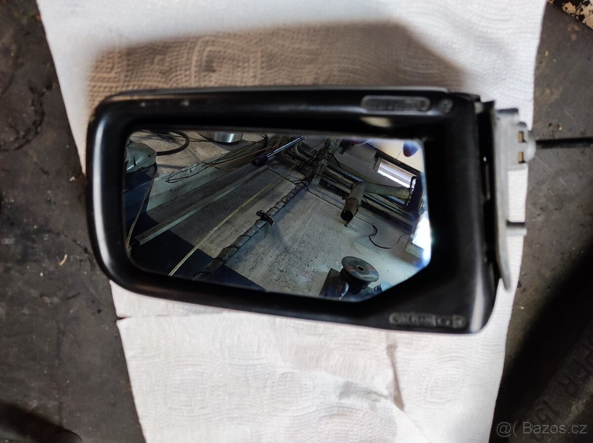 Mercedes-Benz W123 Coupe - 4