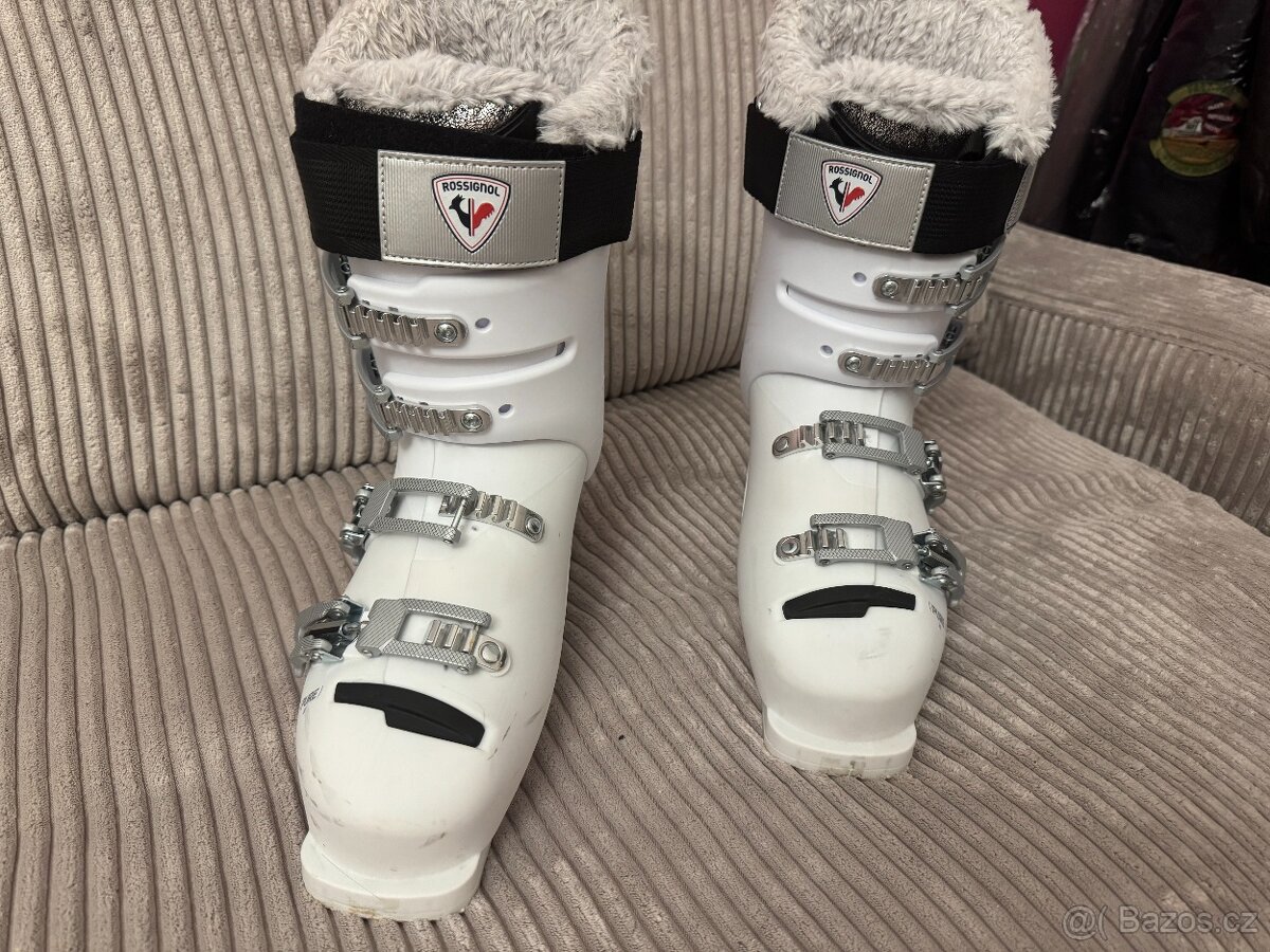 Lyžáky dámské Rossignol vel. 25,5 RBN2330 - 4