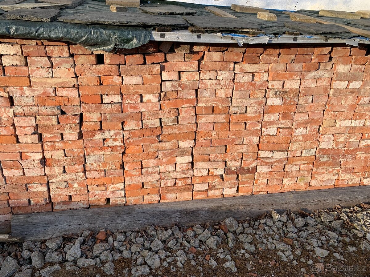 Očíštěné plné cihly - 4