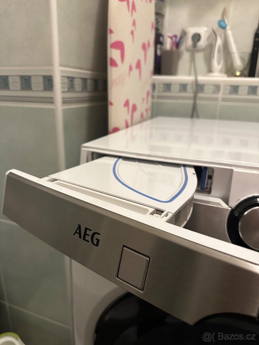 Pračka se sušičkou – AEG SensiDry® L9WBC61B - 4