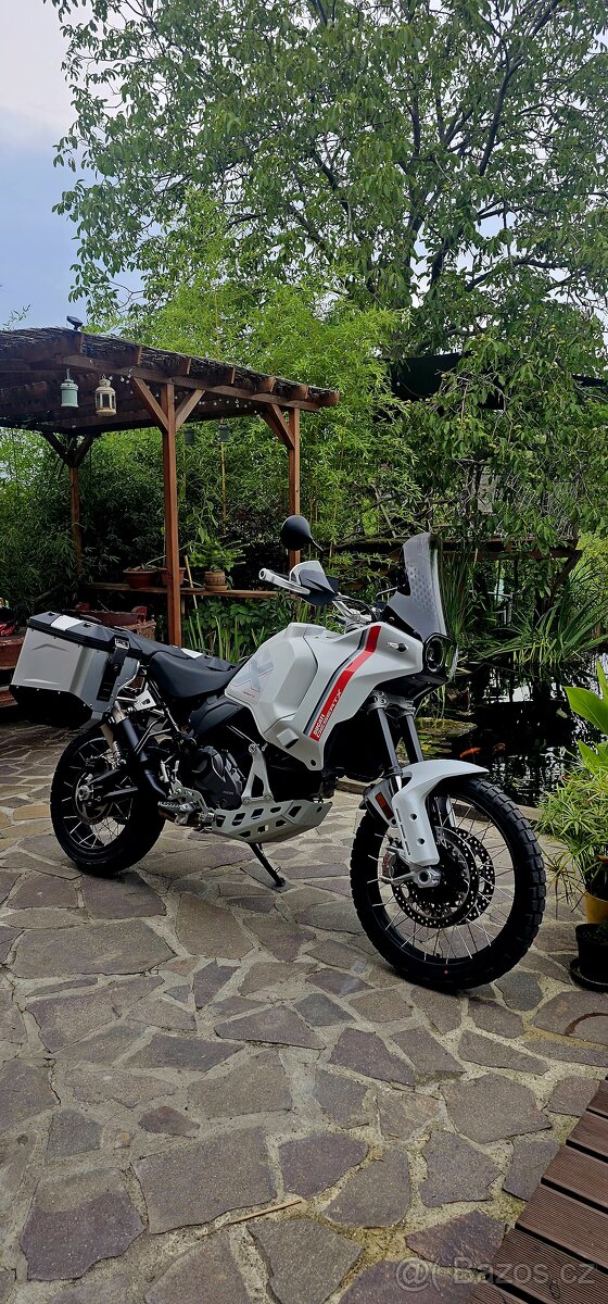 Ducati DesertX, krásný stav a super výbava - 4