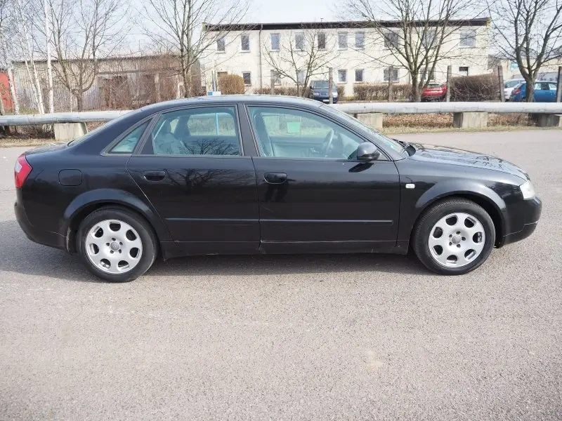 Audi A4 2,5 TDI - 4