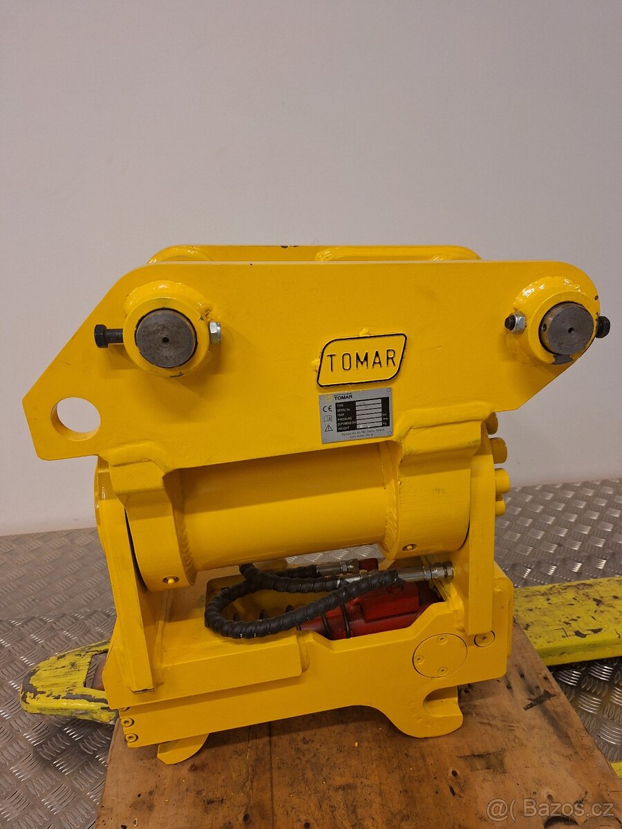 Naklápěcí hlava powertilt JCB - 4