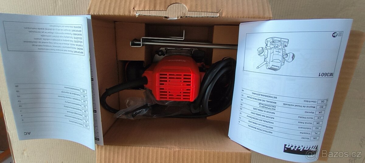 MAKITA Vrchní frézka MT 900W/ M3601 - 4