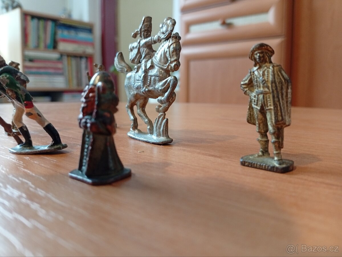 Retro hračky - kovový figurky - 4
