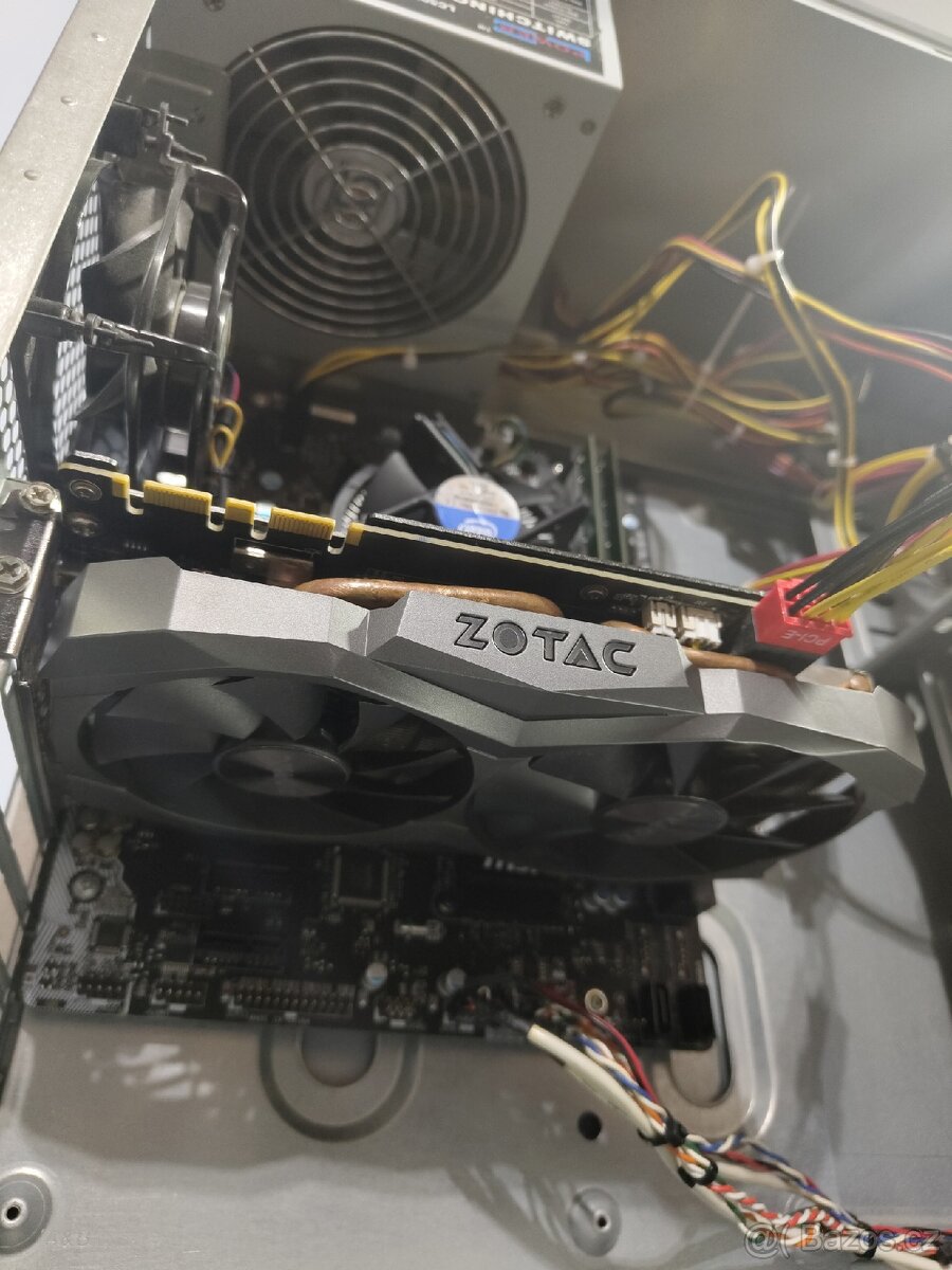 Herní PC – i5 6600K, 16 GB RAM, GTX 1070 TI
- 4