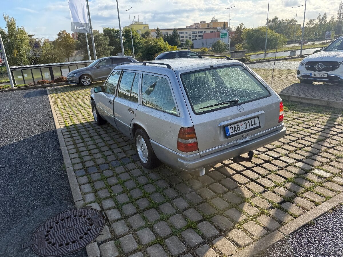 Mercedes w124 combi 220 benzin 7/1995 - 4