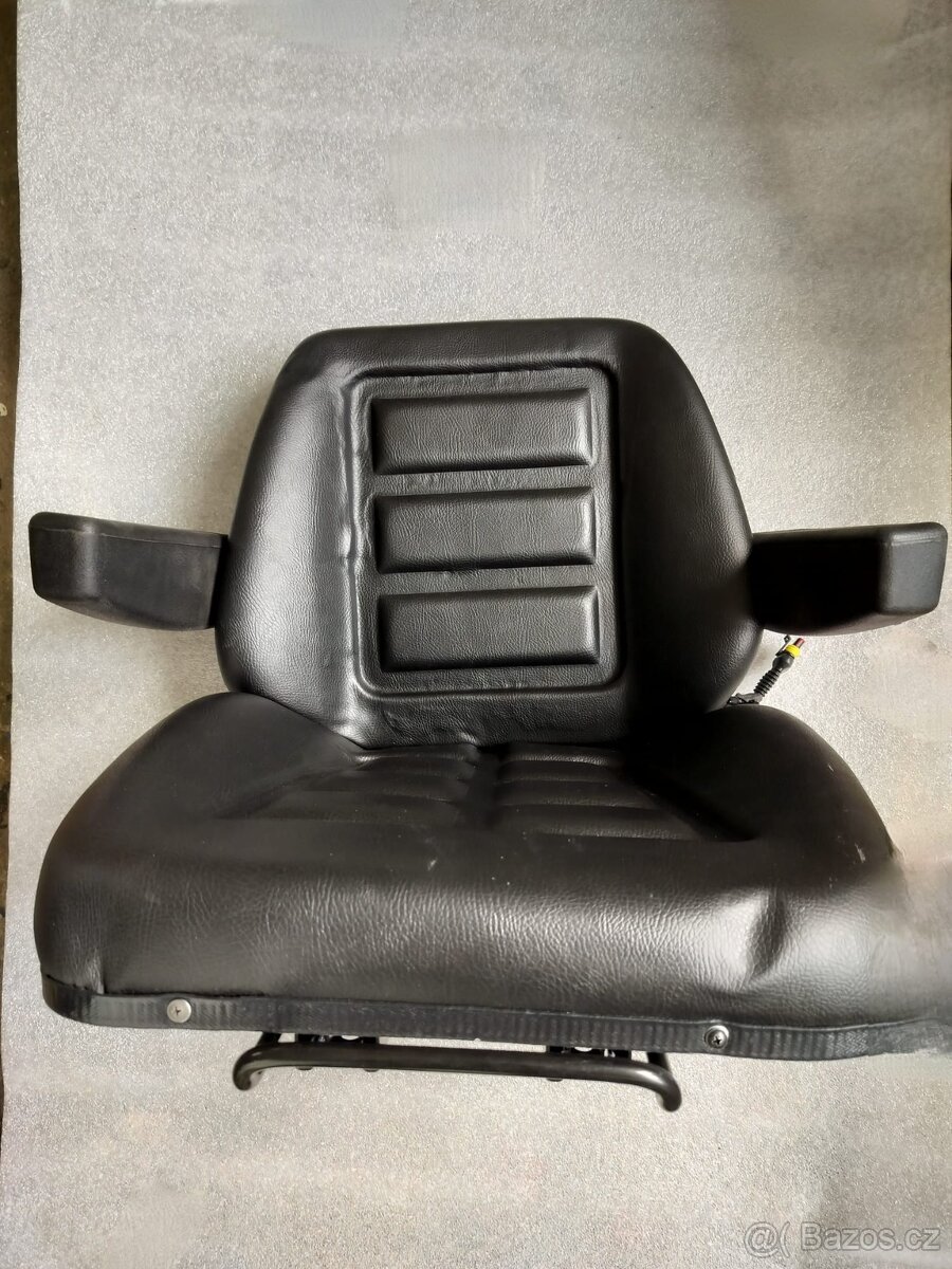 Vyhřívaná sedačka pro jeřáby s opěrkami, 24V - 4