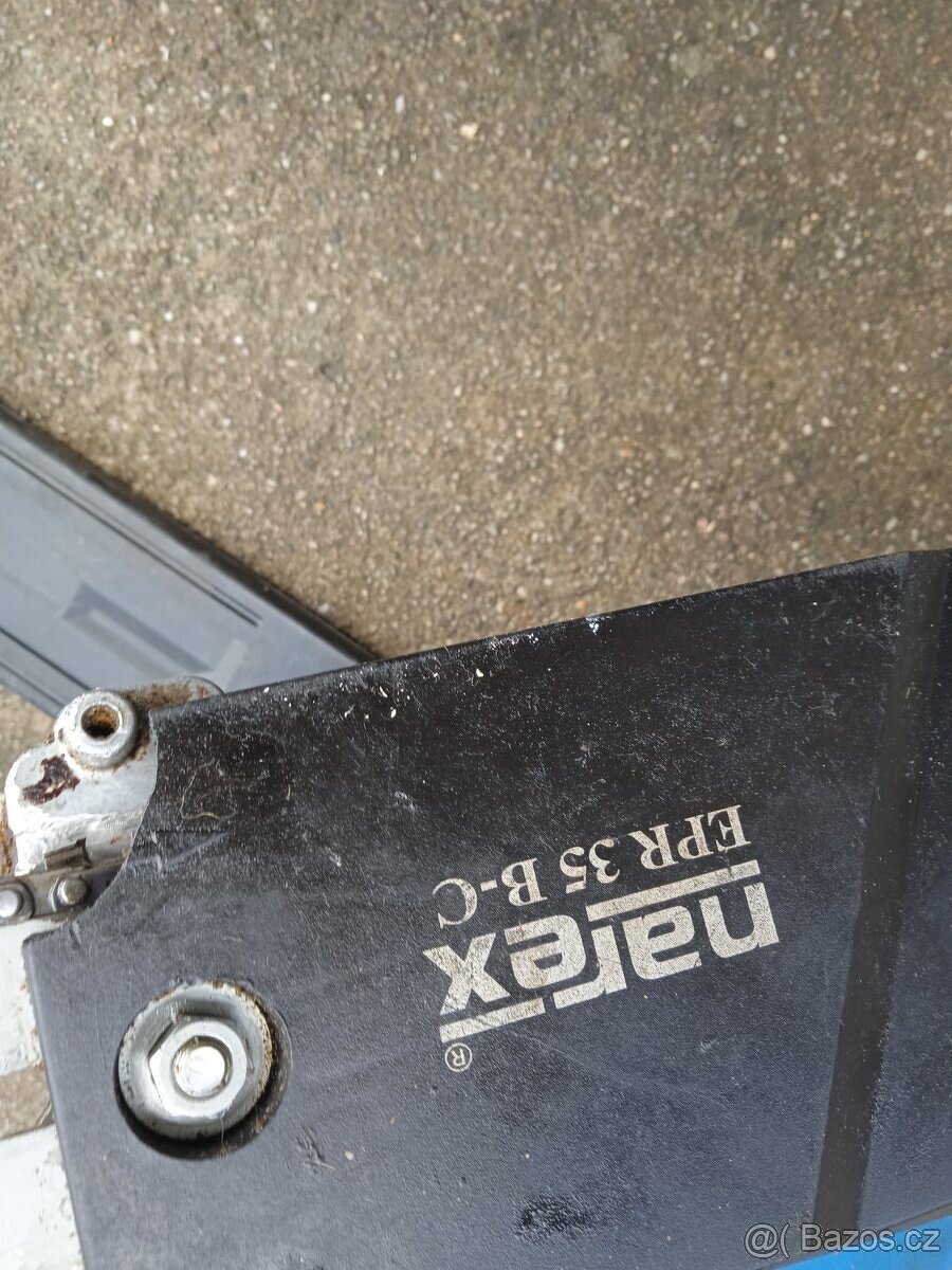 Elektrická řetězová pila NAREX. - 4