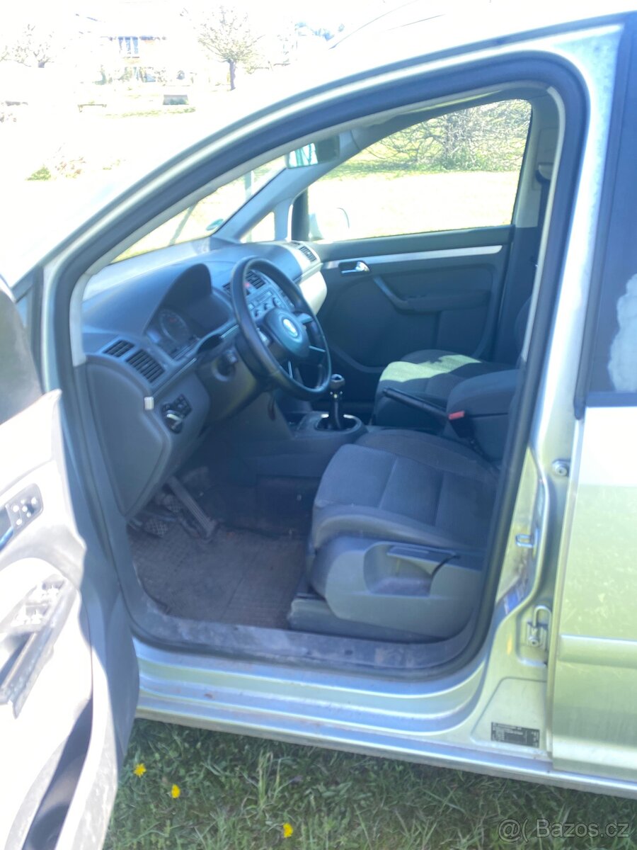 Vw touran - 4