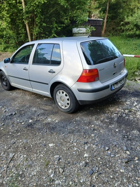 Golf 4 - 4