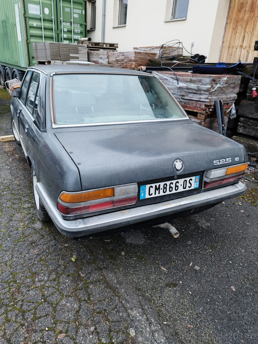 BMW E 28 525e - sleva - 4