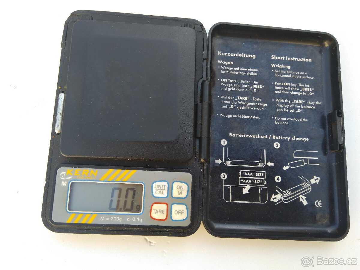 KAPESNÍ DIGITÁLNÍ VÁHA KERN (200g MAX) - 4