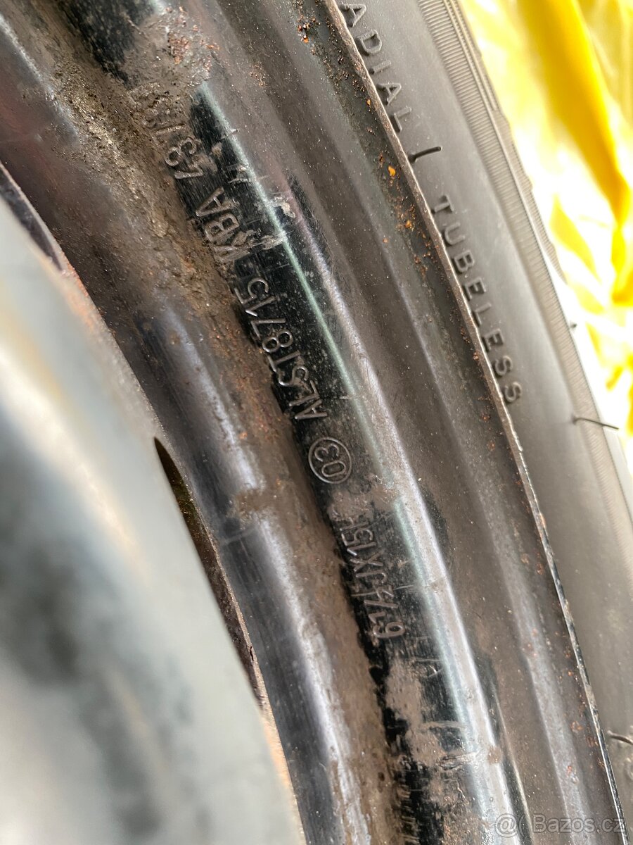 Plechové disky 15” 4x100 a zimní pneu 195/65/R15 Michelin - 4