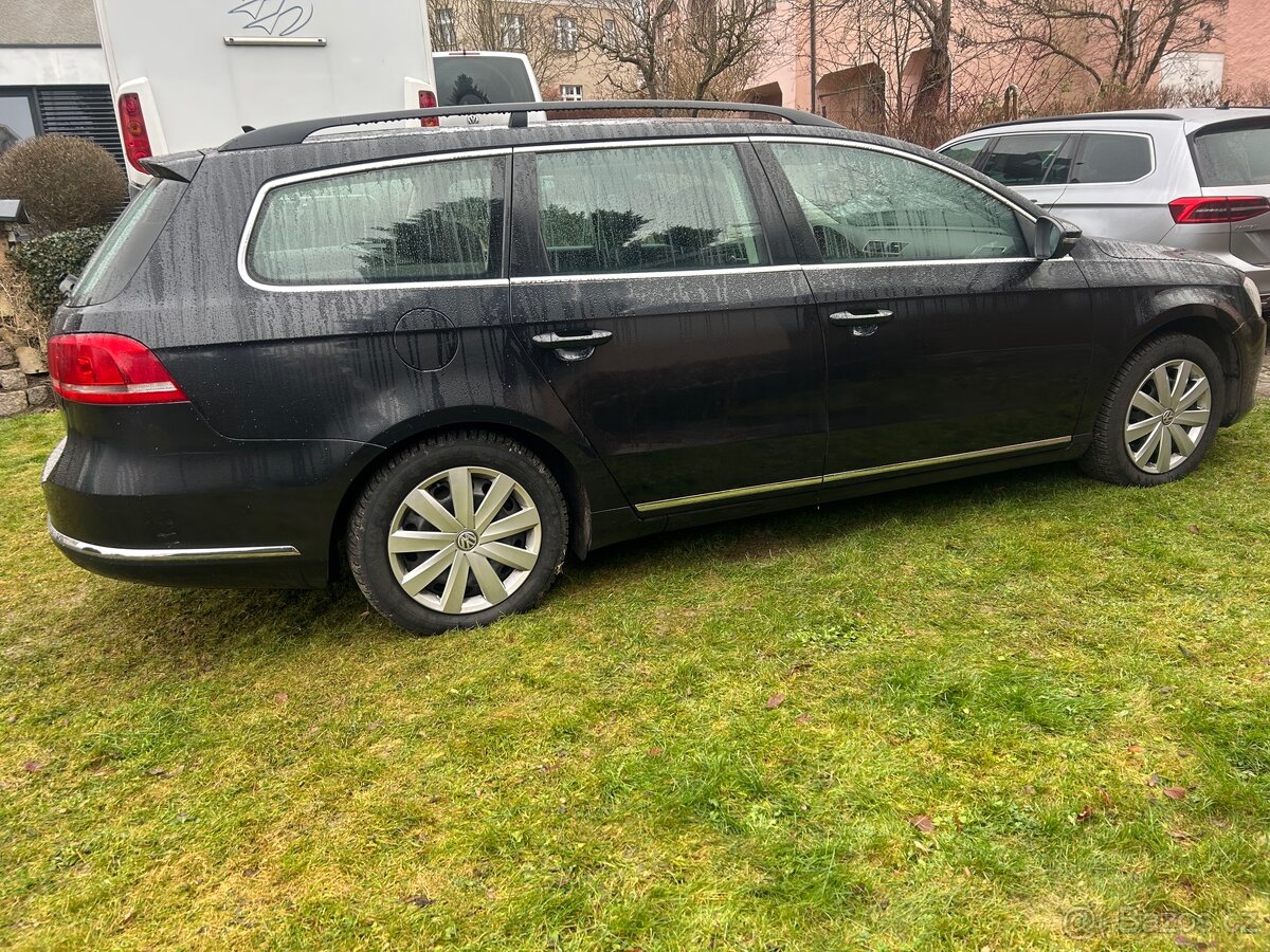 Passat b7 2.0 tdi 130kw Hnědý interiér - 4