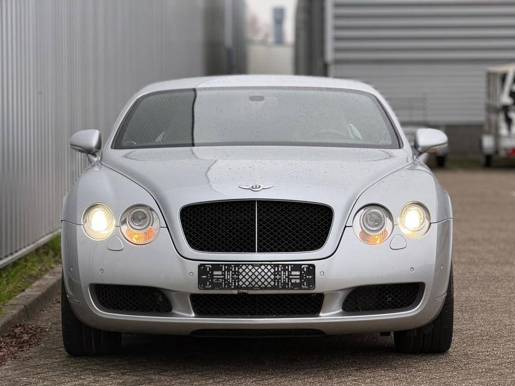 Bentley Continental GT 6.0 W12 YOUNGTIMER z roku 2004 - 4