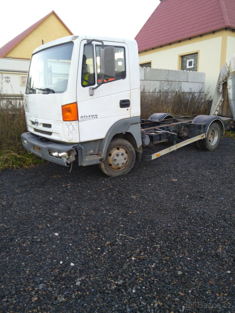 Nissan atleon 140 - 4