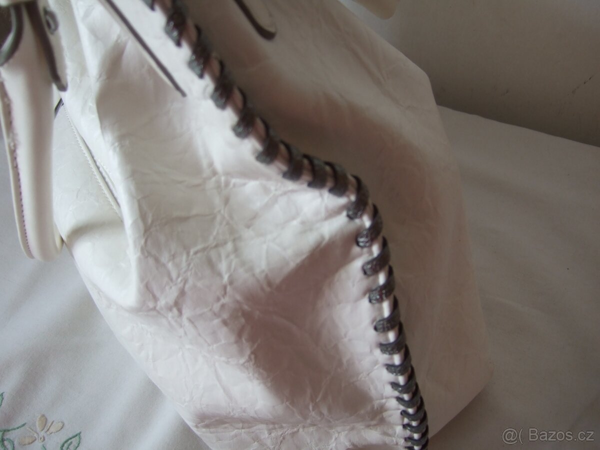 Kabelka bílá - 4
