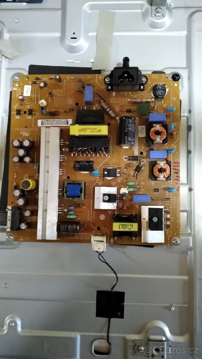 LG 42LB561V 42LB550V 42LN570S - 4