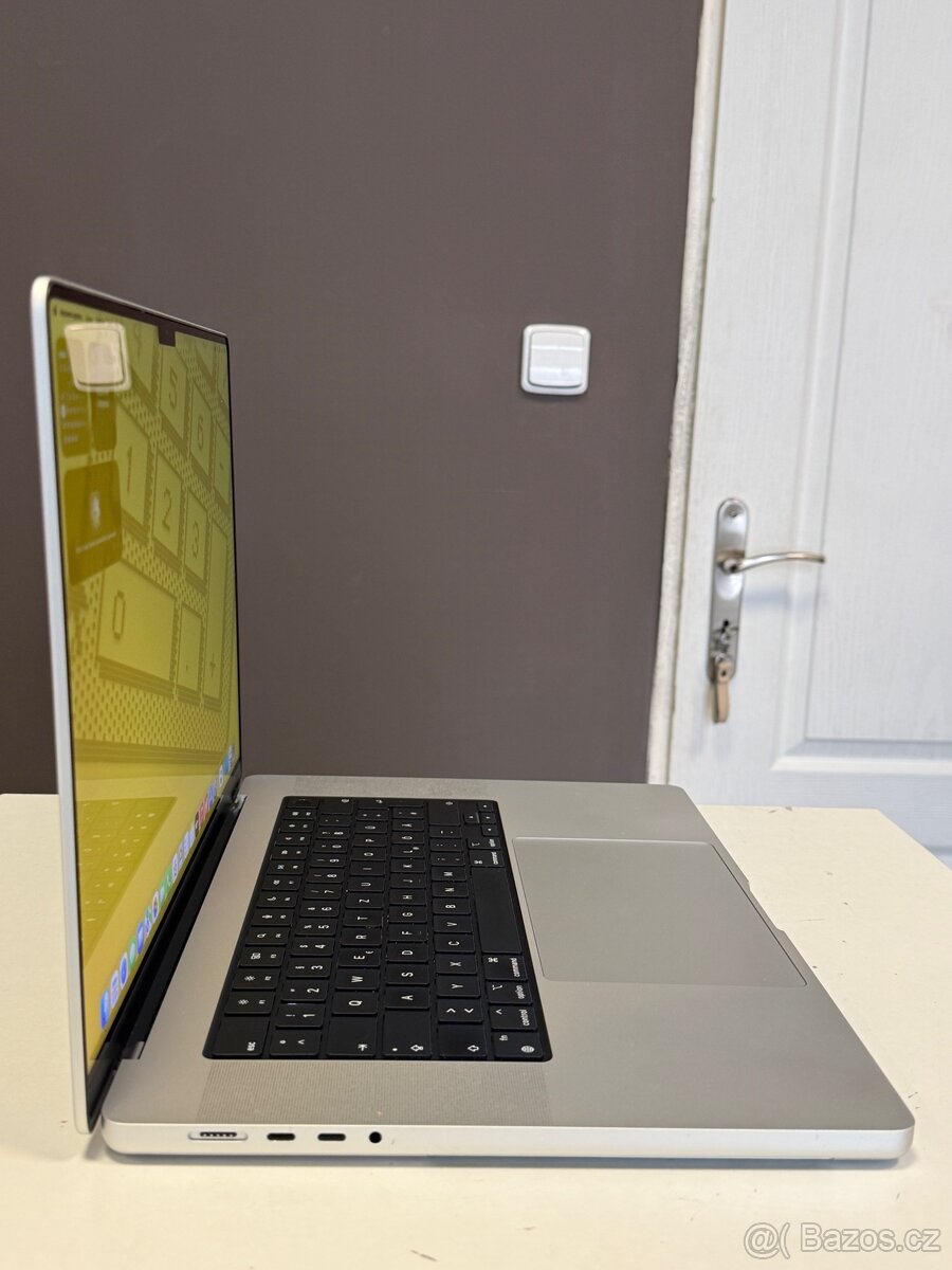 TOP STAV - MacBook PRO 16” M1 PRO - 4