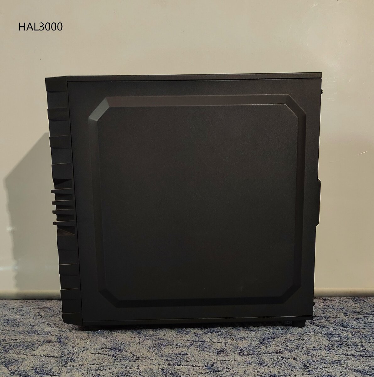 Počítačové skříně - HAL3000 | Chieftec Libra | Cooler Master - 4