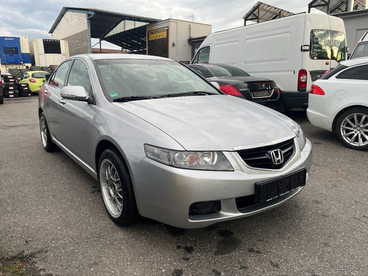 Honda Accord, 2.0 i-VTEC - 4