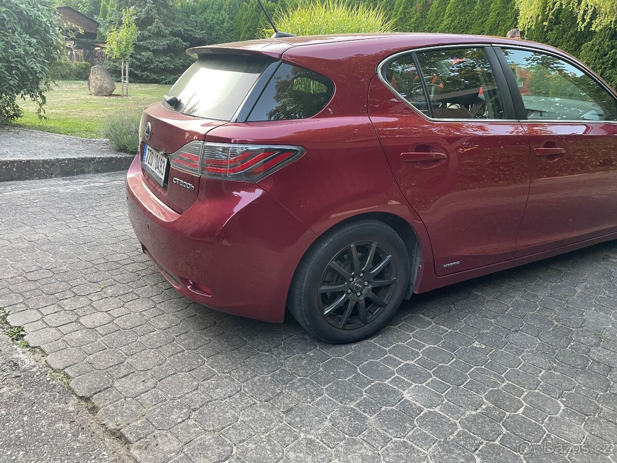 Vozidlo LEXUS CT 200H – hatchback - 4