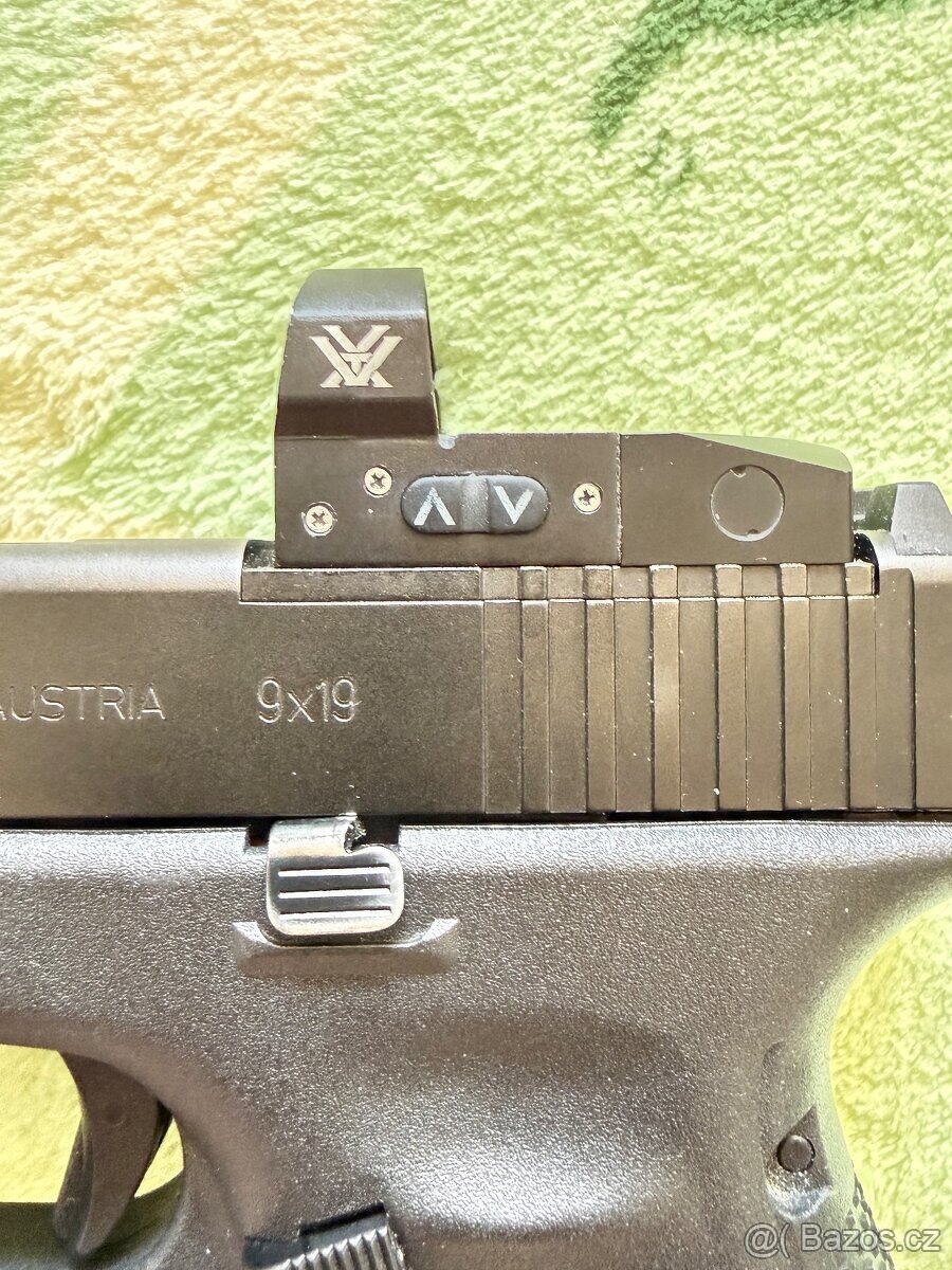Glock 19 Gen 5 MOS+trezor s příslušenstvím - 4