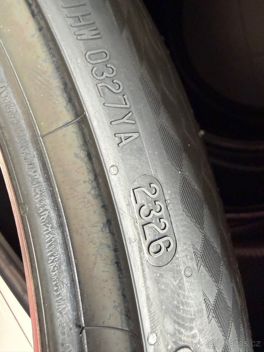 255 / 35 / 21 Continental SportContact 7 - 4