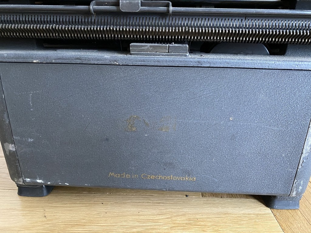 Retro psací stroj ZETA - 4