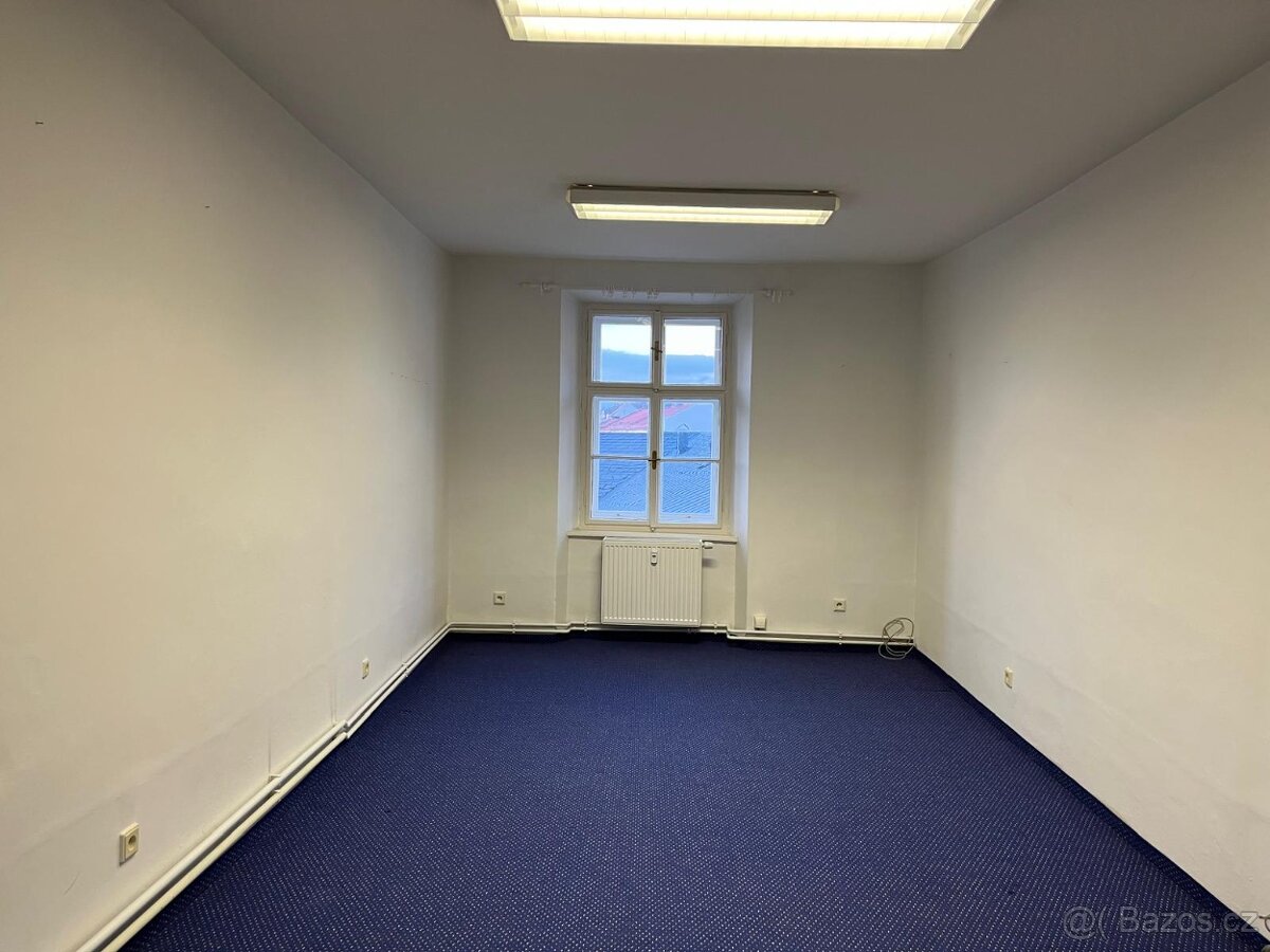 Pronájem kanceláře v centru Trutnova - 4