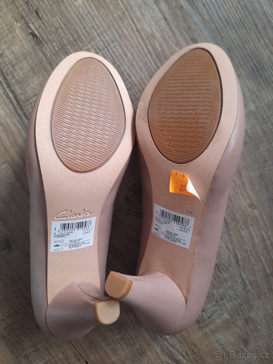 Kožené lodičky značky Clarks - nenošené - 4