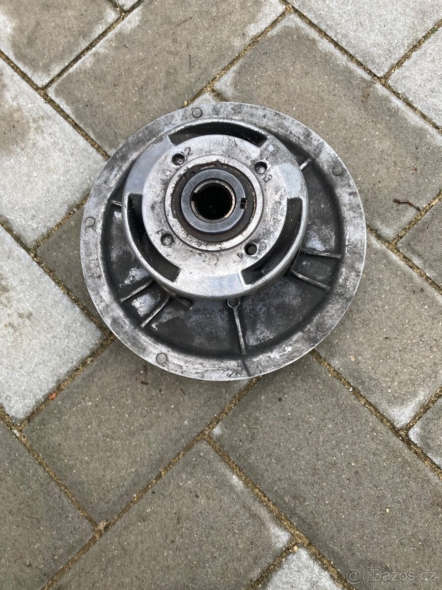 Aixam zadní variator - 4