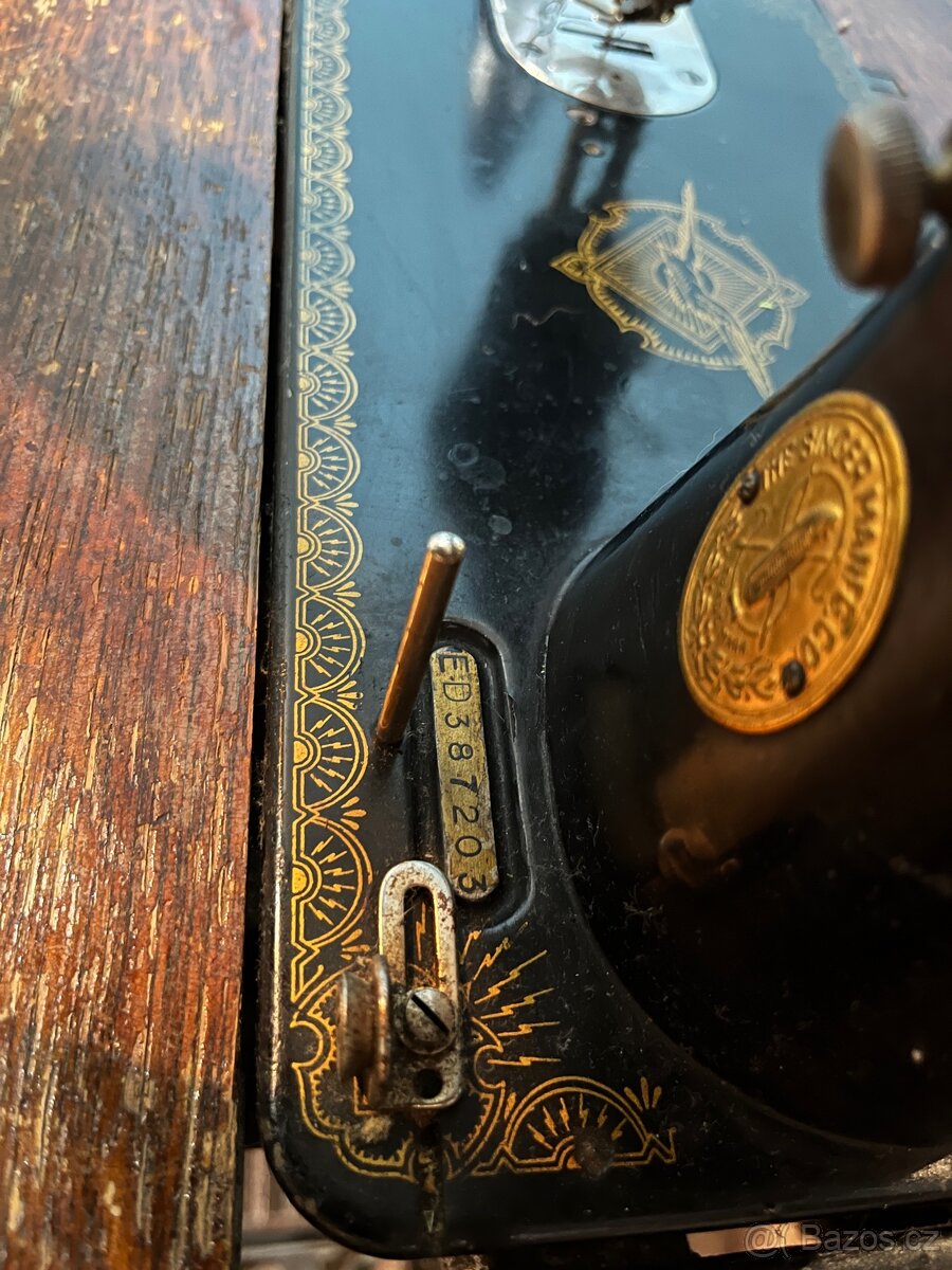 Starožitný šlapací šicí stroj SINGER - 4