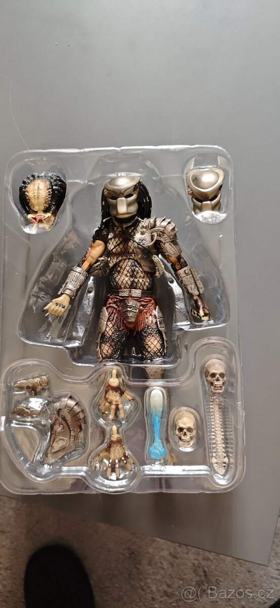 Predatoři Neca 1/10 + Hound+trůn - 4