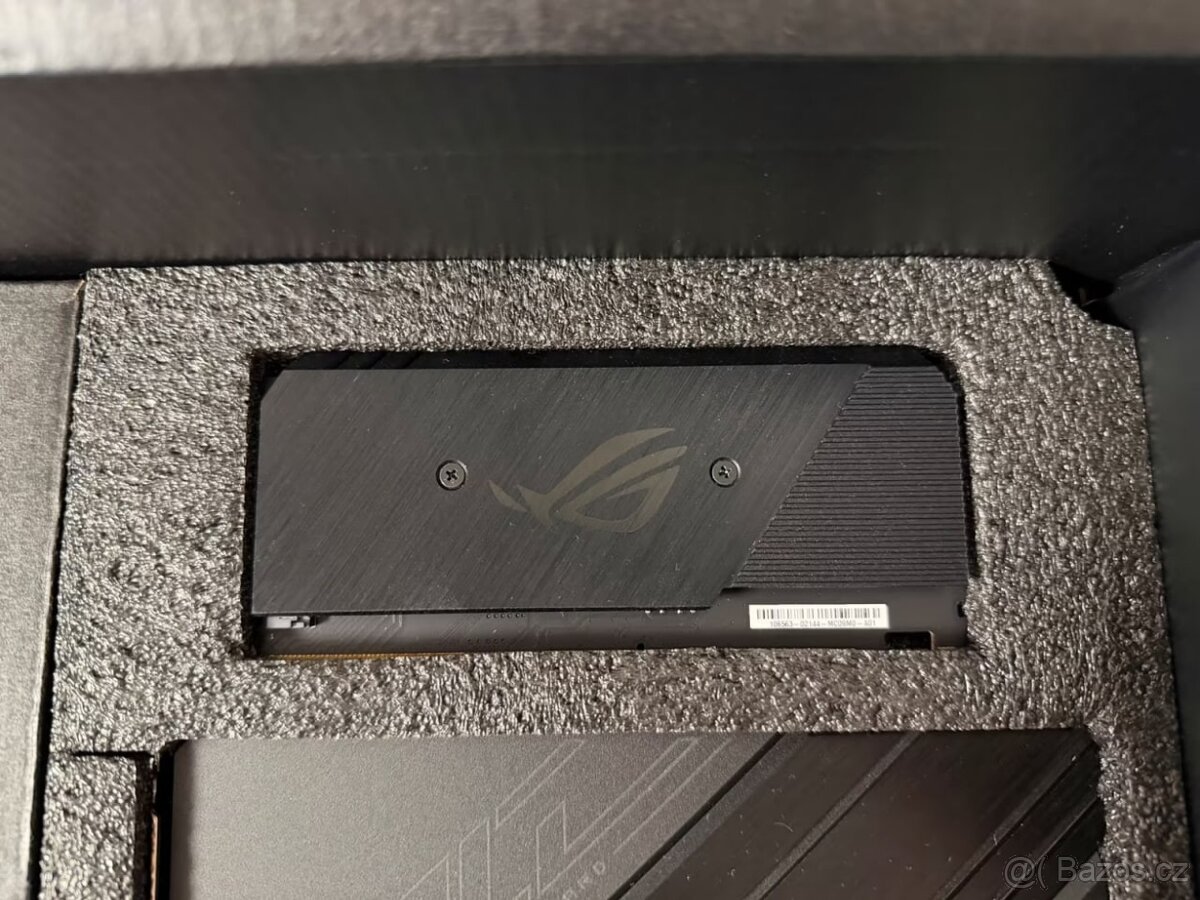 Herní základní deska ASUS ROG Maximus Z790 APEX LGA1700 - 4