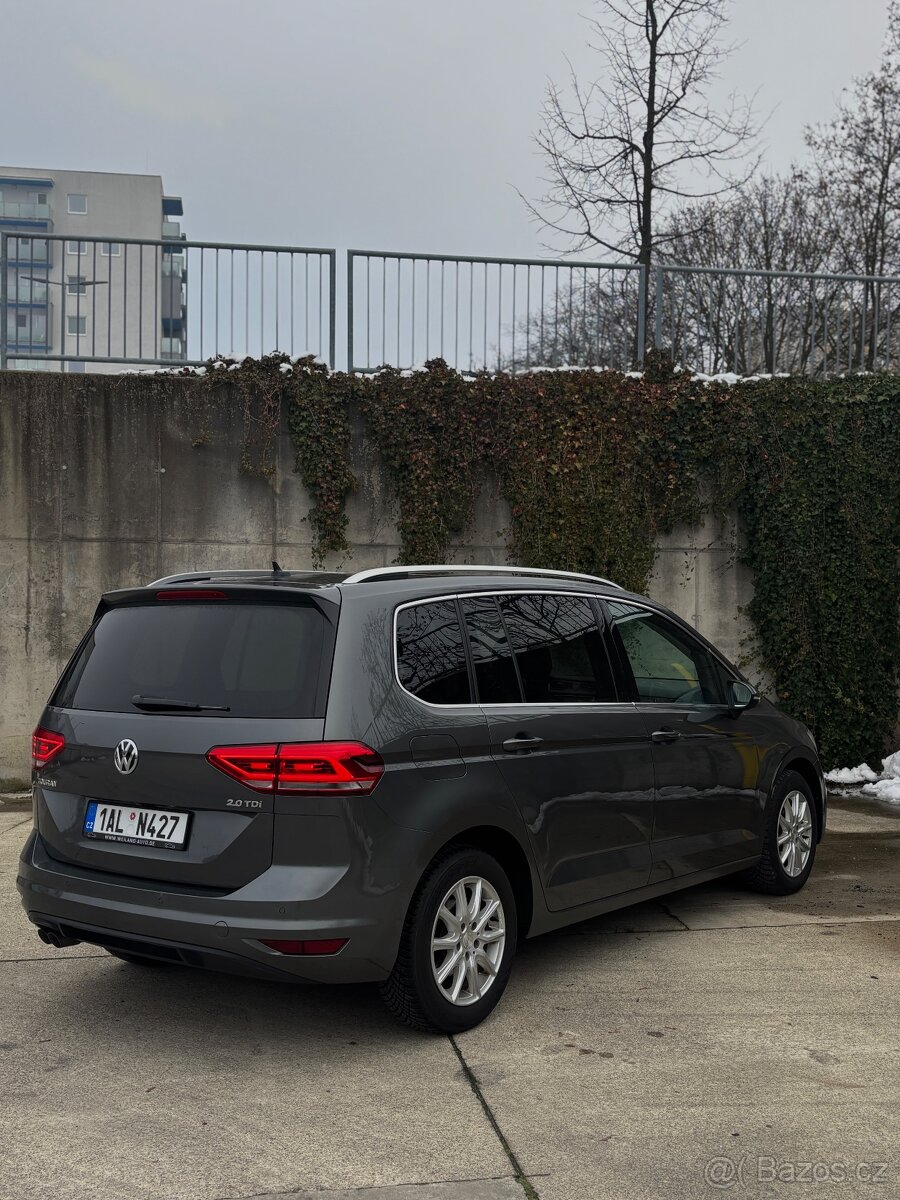 Volkswagen Touran 2.0 TDI, highline, plna histórie vyhřívaný - 4