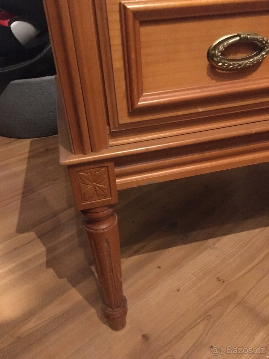 Starozitny stolek - 4