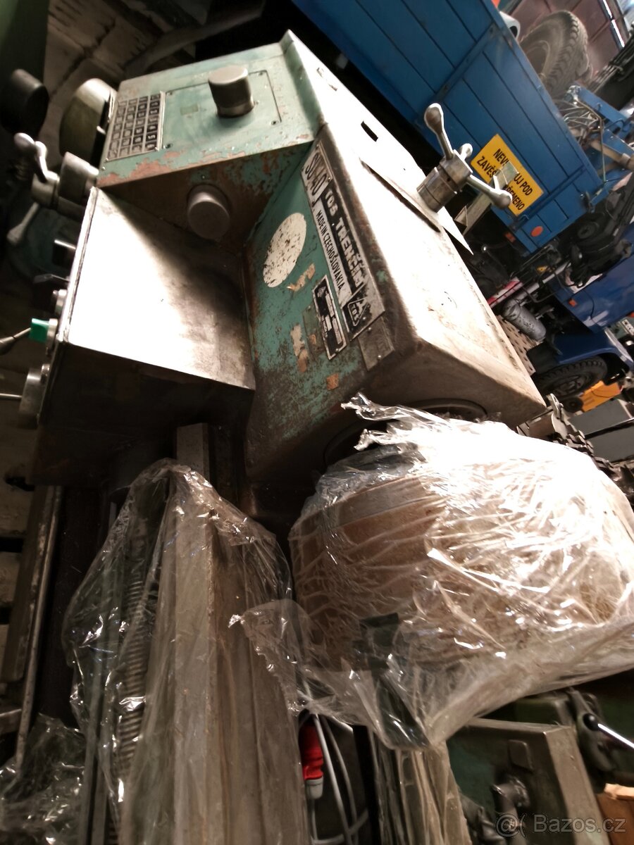 Soustruh TOS SU40/2000 - 4