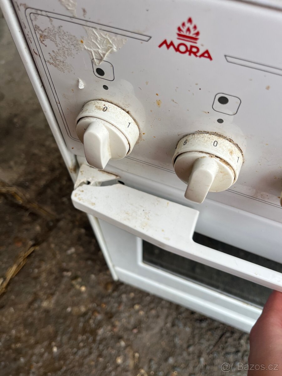 Mora elektrický sporak - 4