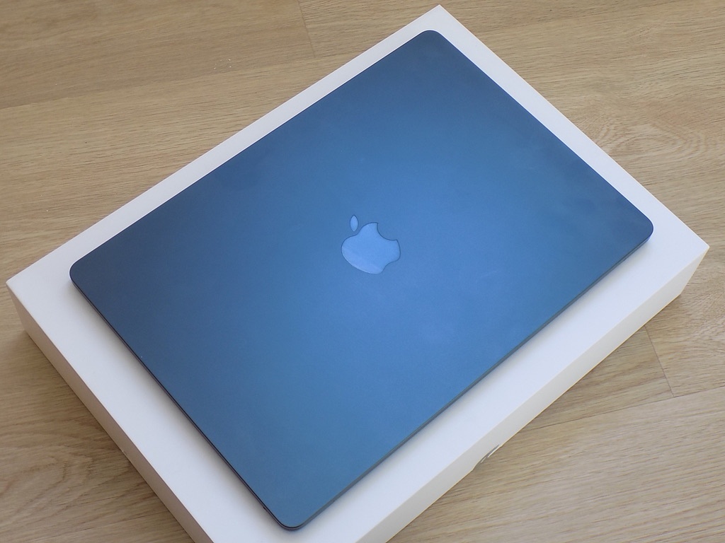  Apple MacBook Air 15,3"(2023)/M2/8GB RAM/256GB/CZ/ZÁRUKA - 4