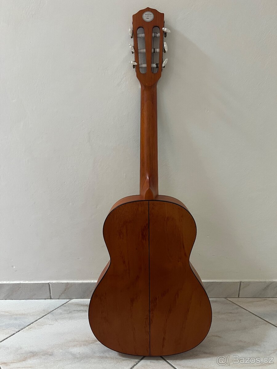 Akustická kytara Fender. - 4